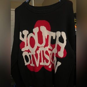 Brand new long sleeve crew neck